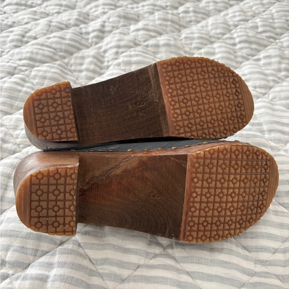 Sandgrens Rome Studded Clogs - Picture 4 of 4